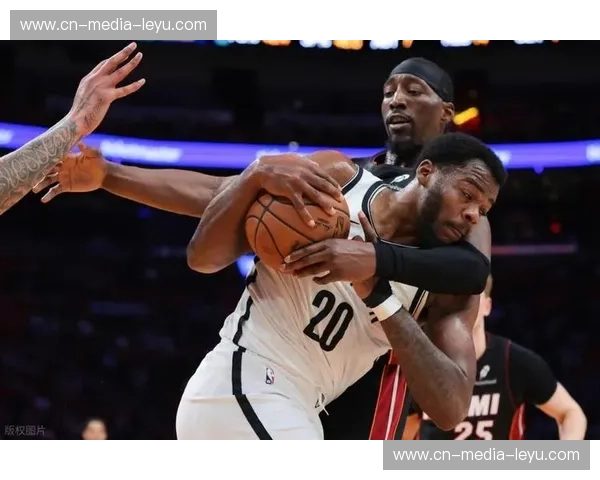 希罗22分阿德巴约6抢断 热火防守压迫致篮网全场21次失误 希罗22分阿德巴约6抢断 热火防守压迫致篮网全场21次失误